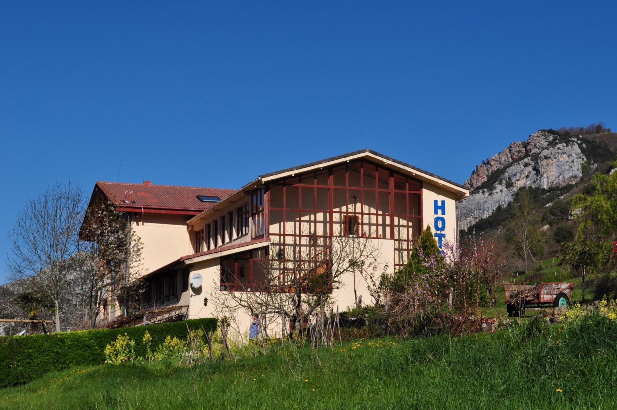Hotel Torrecerredo Лас-Аренас Екстер'єр фото